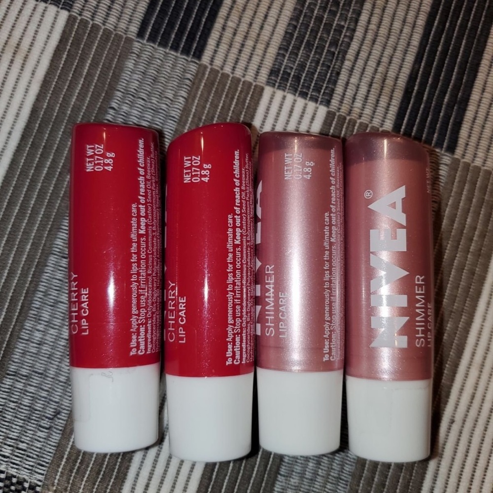 Bundle #72 4 Maybelline lip balms‎